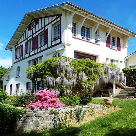 Bed & Breakfast Charmante De - Hi Pyrenees - Jardin Prive De 4000 M2 Face Au Pic Du Midi 3*