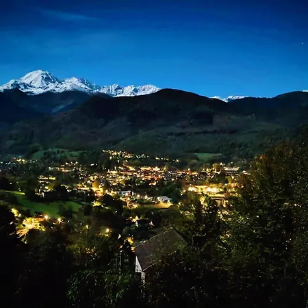 Charmante De - Hi Pyrenees - Jardin Prive De 4000 M2 Face Au Pic Du Midi Bed & Breakfast 3*