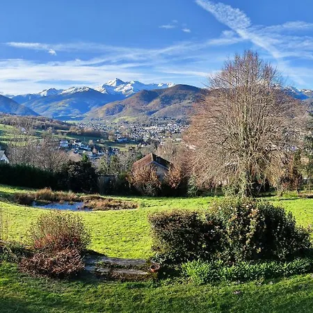 Bed & Breakfast Charmante De - Hi Pyrenees - Jardin Prive De 4000 M2 Face Au Pic Du Midi Bagnères-de-Bigorre